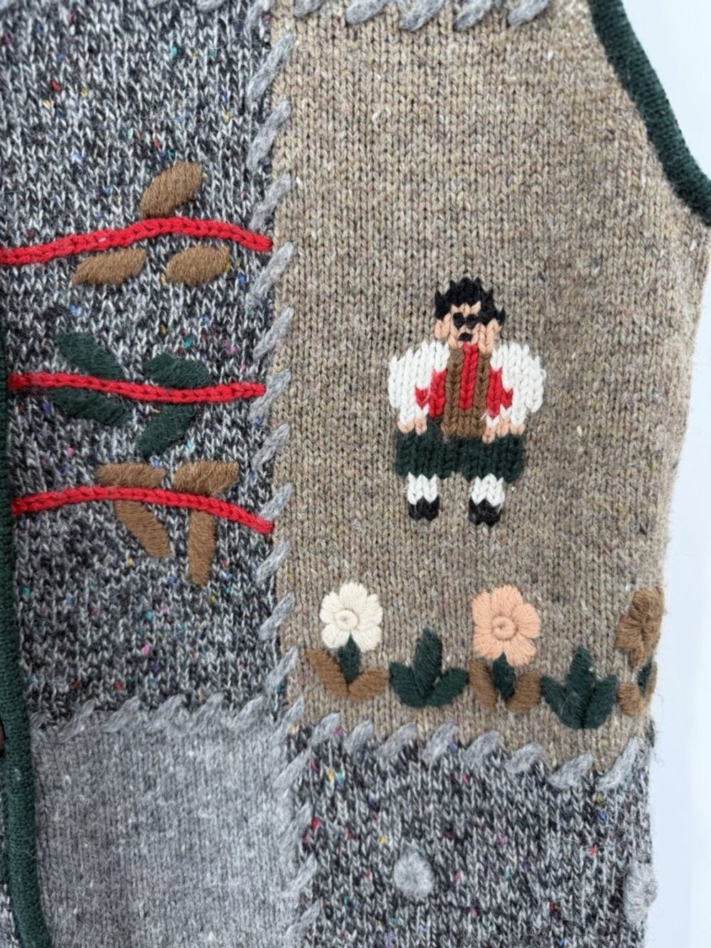 FLIRE SEVEN Women's Vintage Bavarian Folk Grandma Wool Blend Sweater Vest MD - Picture 3 of 5